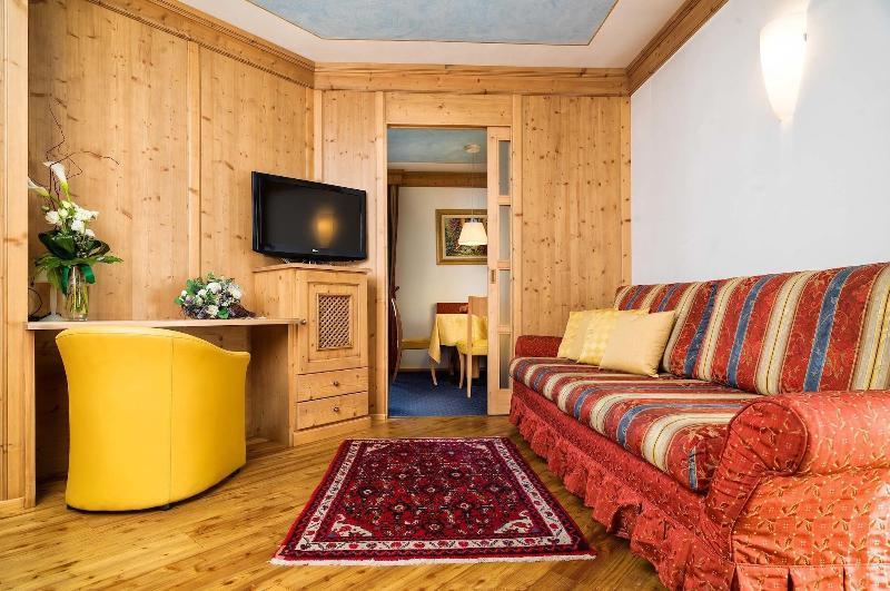Leading Relax Hotel Maria Моена Екстер'єр фото
