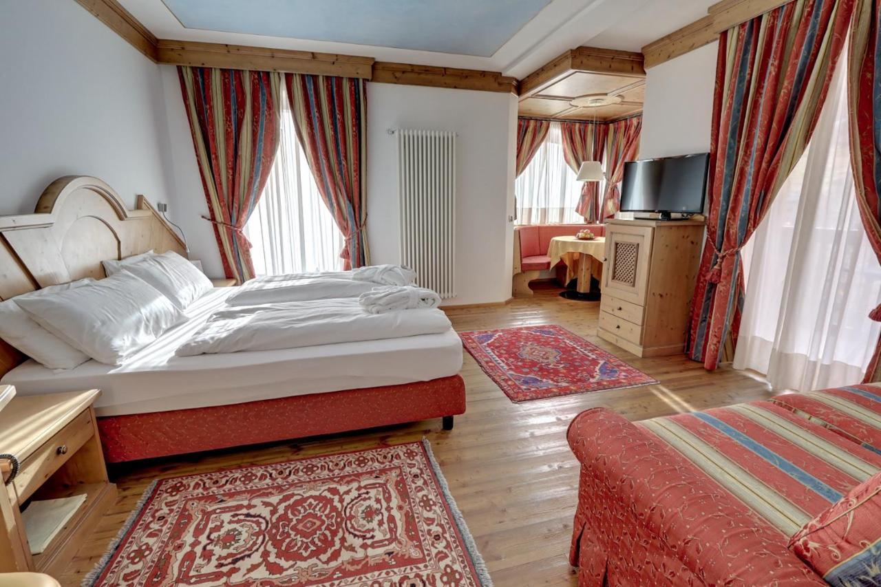 Leading Relax Hotel Maria Моена Екстер'єр фото