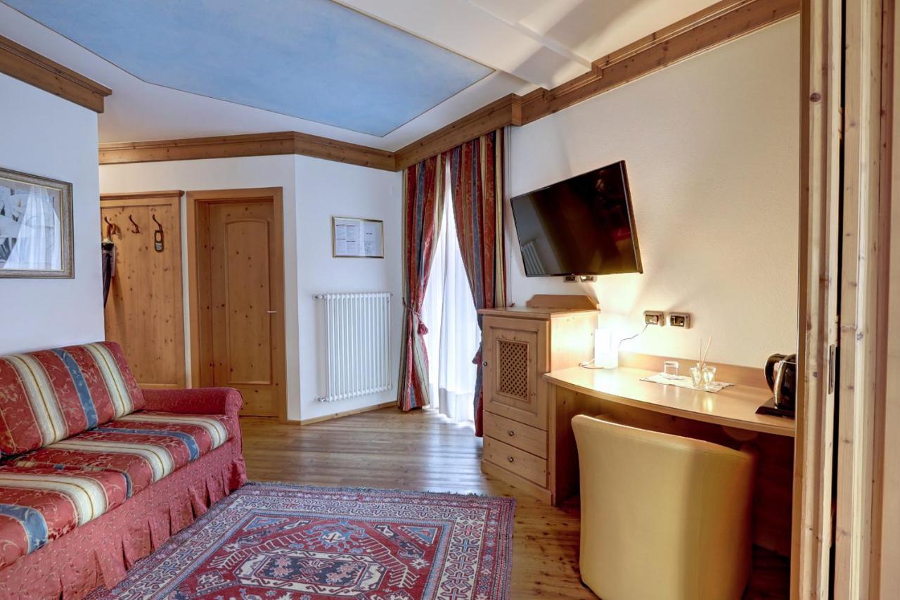 Leading Relax Hotel Maria Моена Екстер'єр фото
