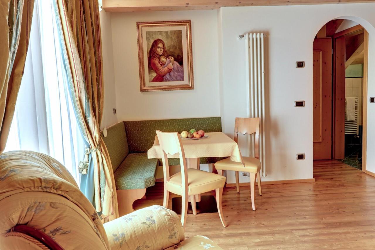 Leading Relax Hotel Maria Моена Екстер'єр фото