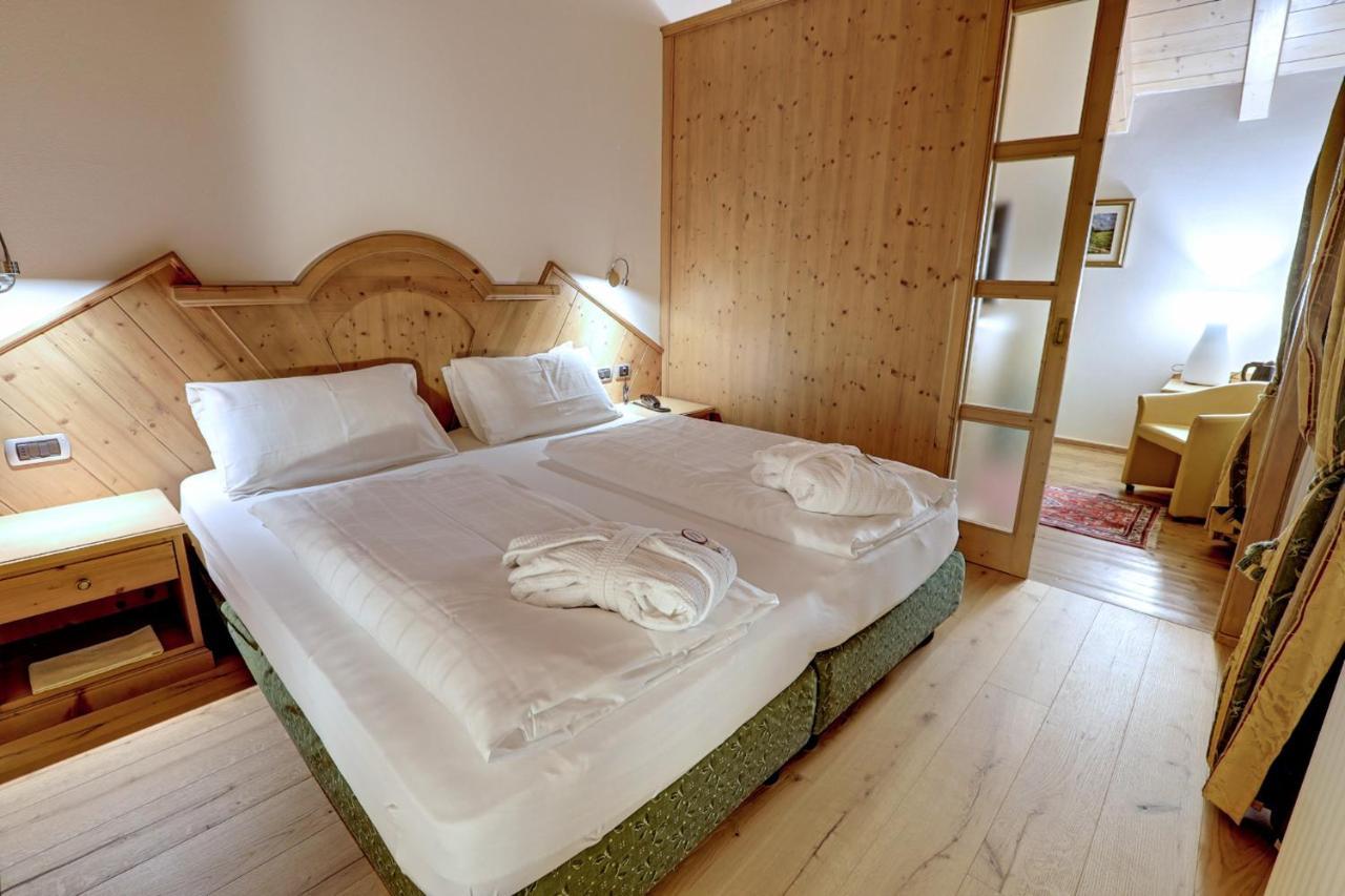 Leading Relax Hotel Maria Моена Екстер'єр фото