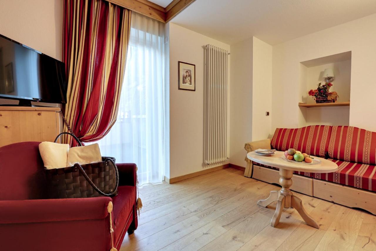 Leading Relax Hotel Maria Моена Екстер'єр фото