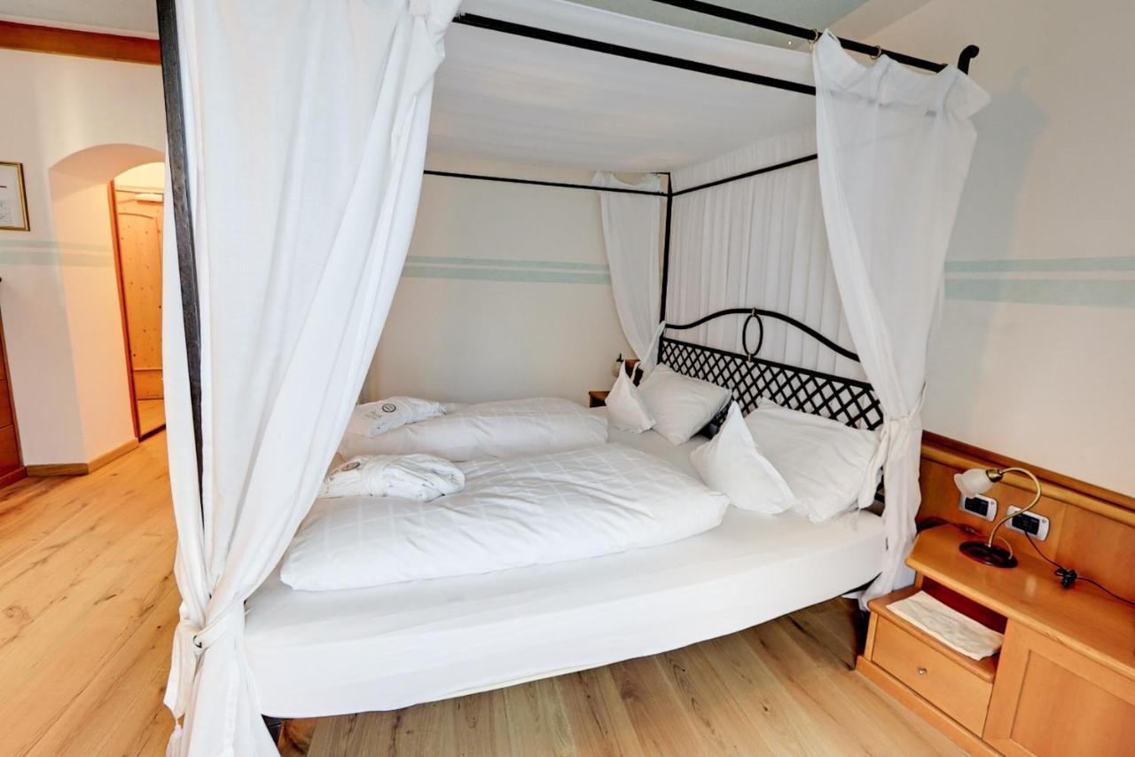 Leading Relax Hotel Maria Моена Екстер'єр фото