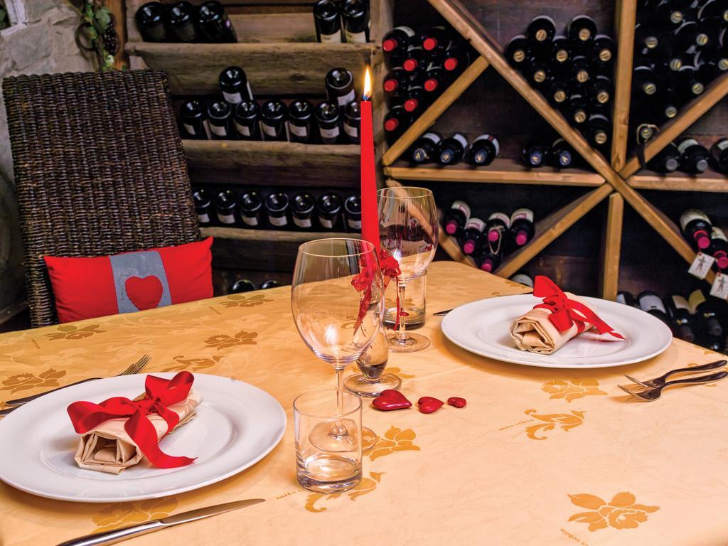 Leading Relax Hotel Maria Моена Екстер'єр фото